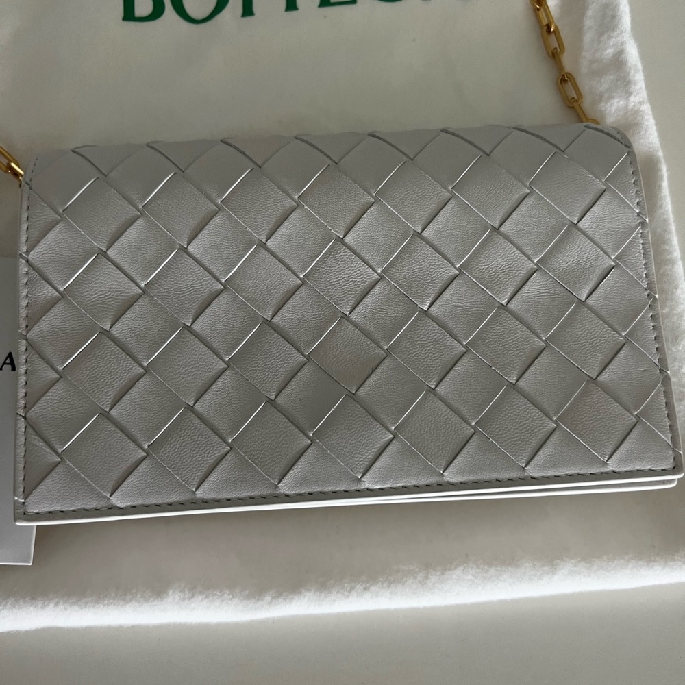 Bottega Venetta Mini Bag on Chain (chalk) - Picture 3 of 9